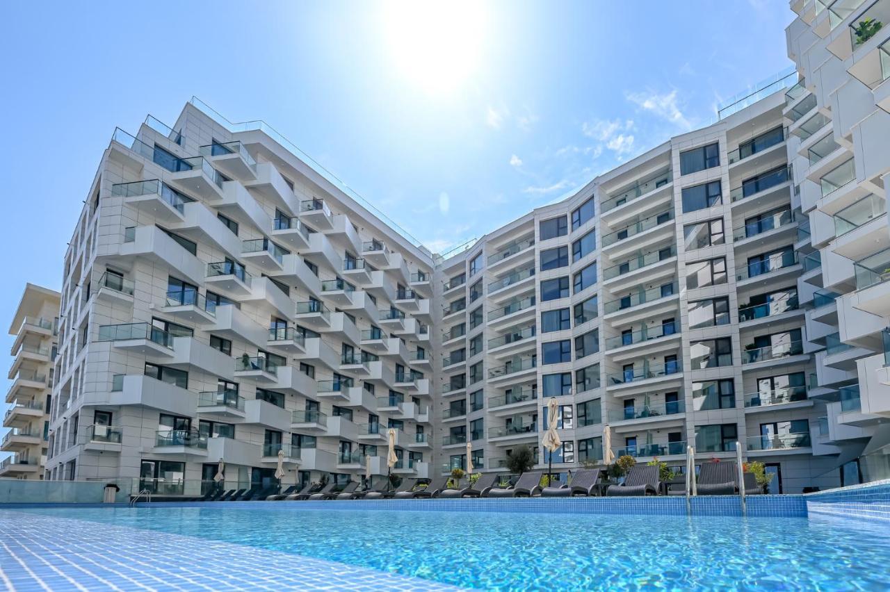 Crystal Beach - Infinity Pool & Spa Resort Năvodari Exterior foto
